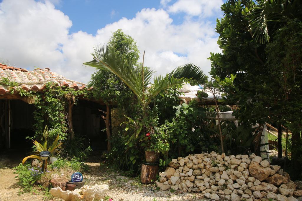 Kukuru Camping Hotel Miyakojima  Kültér fotó